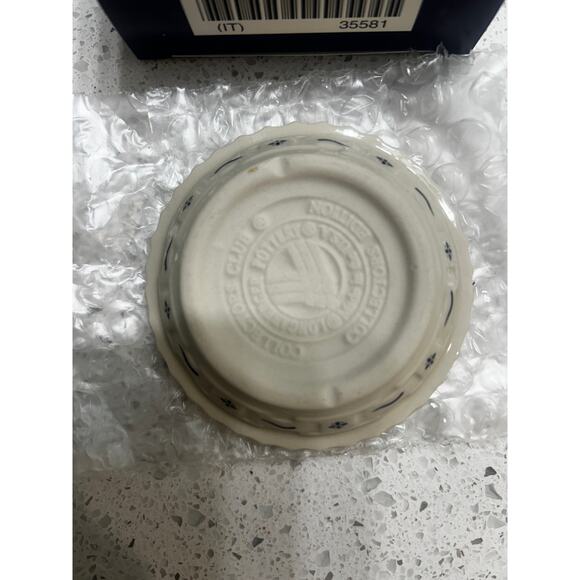 Longaberger Collectors Club Grandma Bonnie's Miniature Pie Plate pottery NEW - Picture 2 of 2